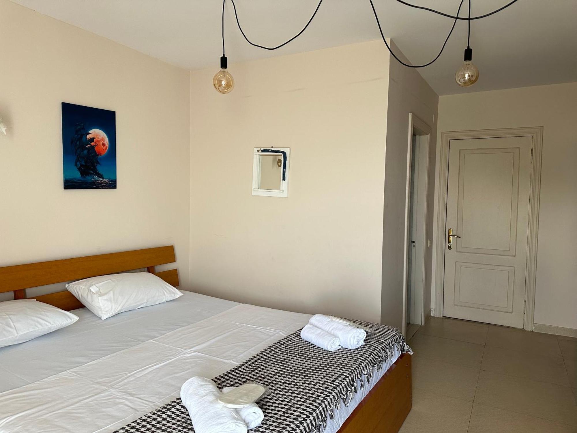 Claude Monet Beach Hotel Ureki Exterior photo